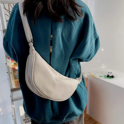 2023 nylon messenger bag women's new trendy dumpling bag lightweight small shoulder bag armpit bag simple shoulder canvas bag