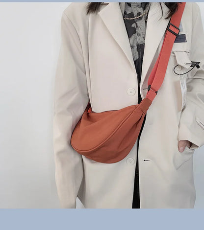 2023 nylon messenger bag women's new trendy dumpling bag lightweight small shoulder bag armpit bag simple shoulder canvas bag