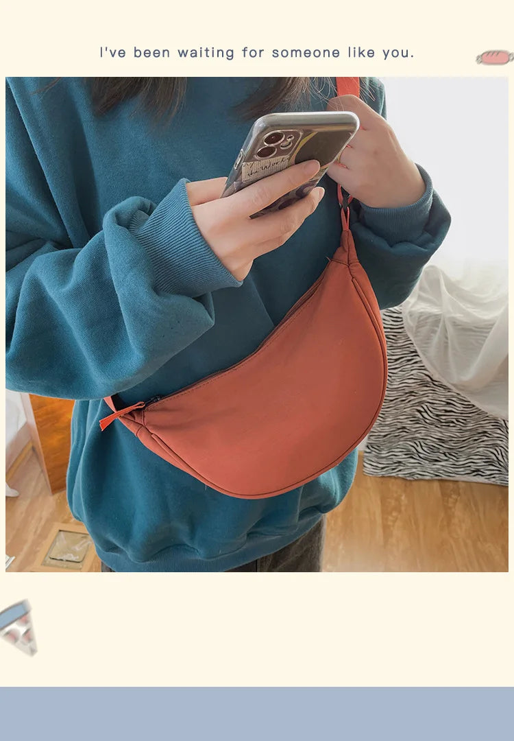 2023 nylon messenger bag women's new trendy dumpling bag lightweight small shoulder bag armpit bag simple shoulder canvas bag