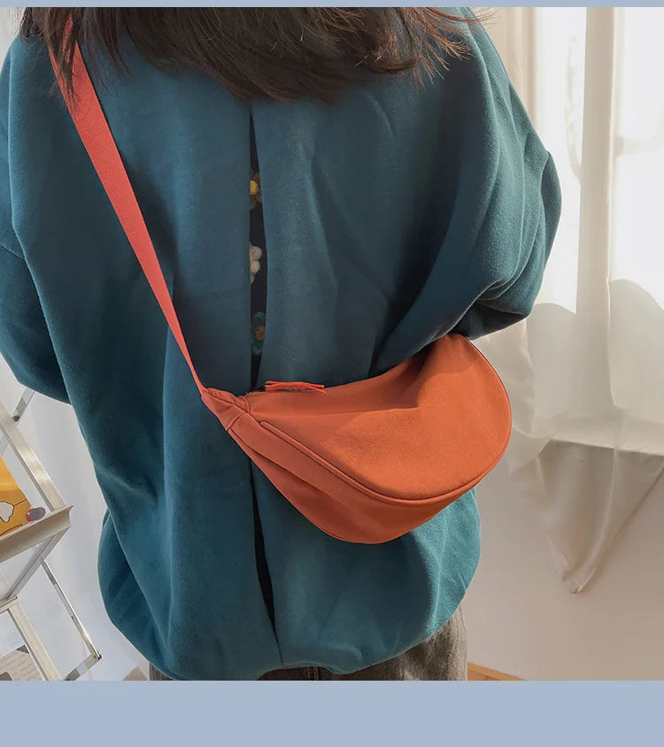 2023 nylon messenger bag women's new trendy dumpling bag lightweight small shoulder bag armpit bag simple shoulder canvas bag