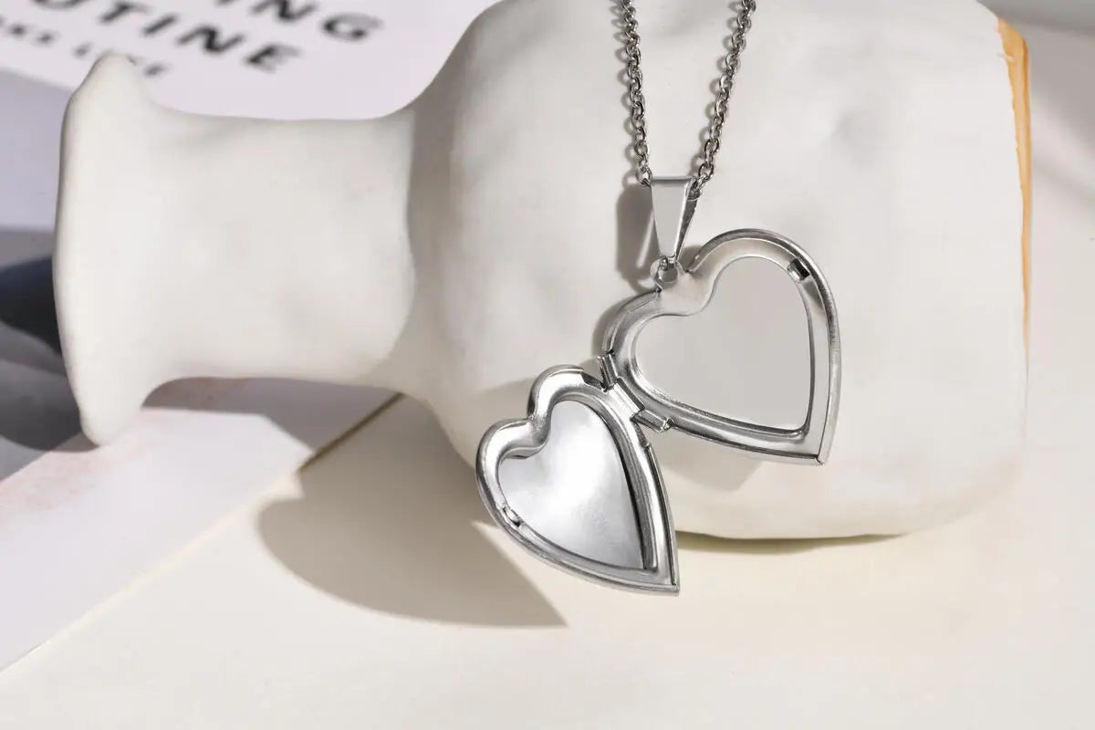 Stainless Steel Jewelry Heart Locket Pictures Memory Photo Custom Name Date Necklace For Women Girlfriend Valentine's Day Gift