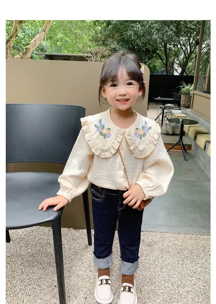 Baby girl doll collar shirt Spring and Autumn new children's Korean version long sleeved embroidered white shirt little girl top