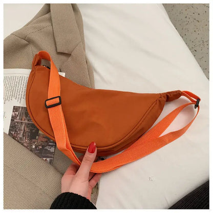 2023 nylon messenger bag women's new trendy dumpling bag lightweight small shoulder bag armpit bag simple shoulder canvas bag