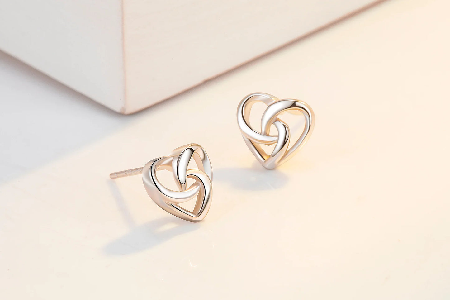 925 Sterling Silver Love Heart Stud Earrings For Women Luxury Designer Jewelry Best Selling Offers With