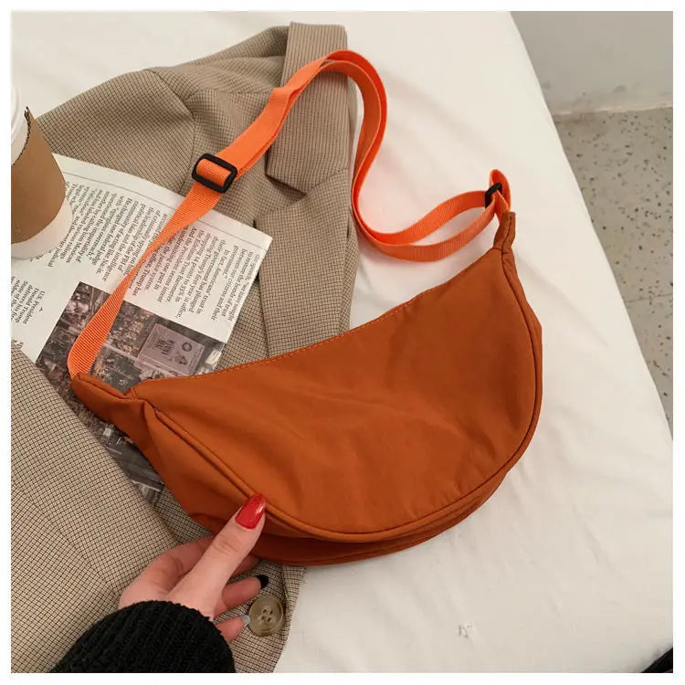 2023 nylon messenger bag women's new trendy dumpling bag lightweight small shoulder bag armpit bag simple shoulder canvas bag