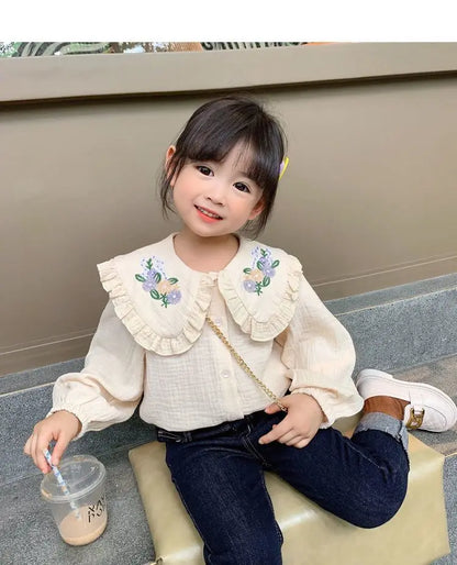 Baby girl doll collar shirt Spring and Autumn new children's Korean version long sleeved embroidered white shirt little girl top