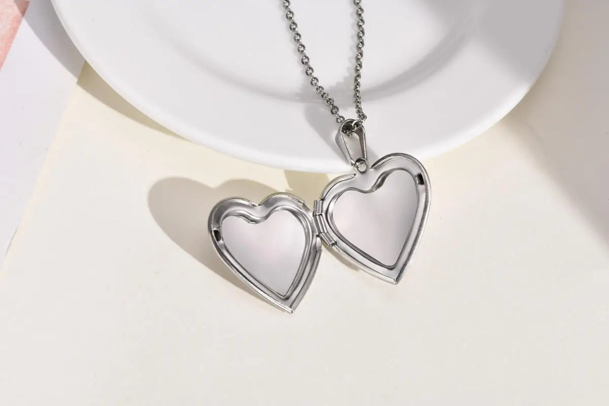 Stainless Steel Jewelry Heart Locket Pictures Memory Photo Custom Name Date Necklace For Women Girlfriend Valentine's Day Gift